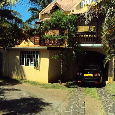 Charming Bungalow In Blue Bay With Terraceヴィラ エクステリア 写真