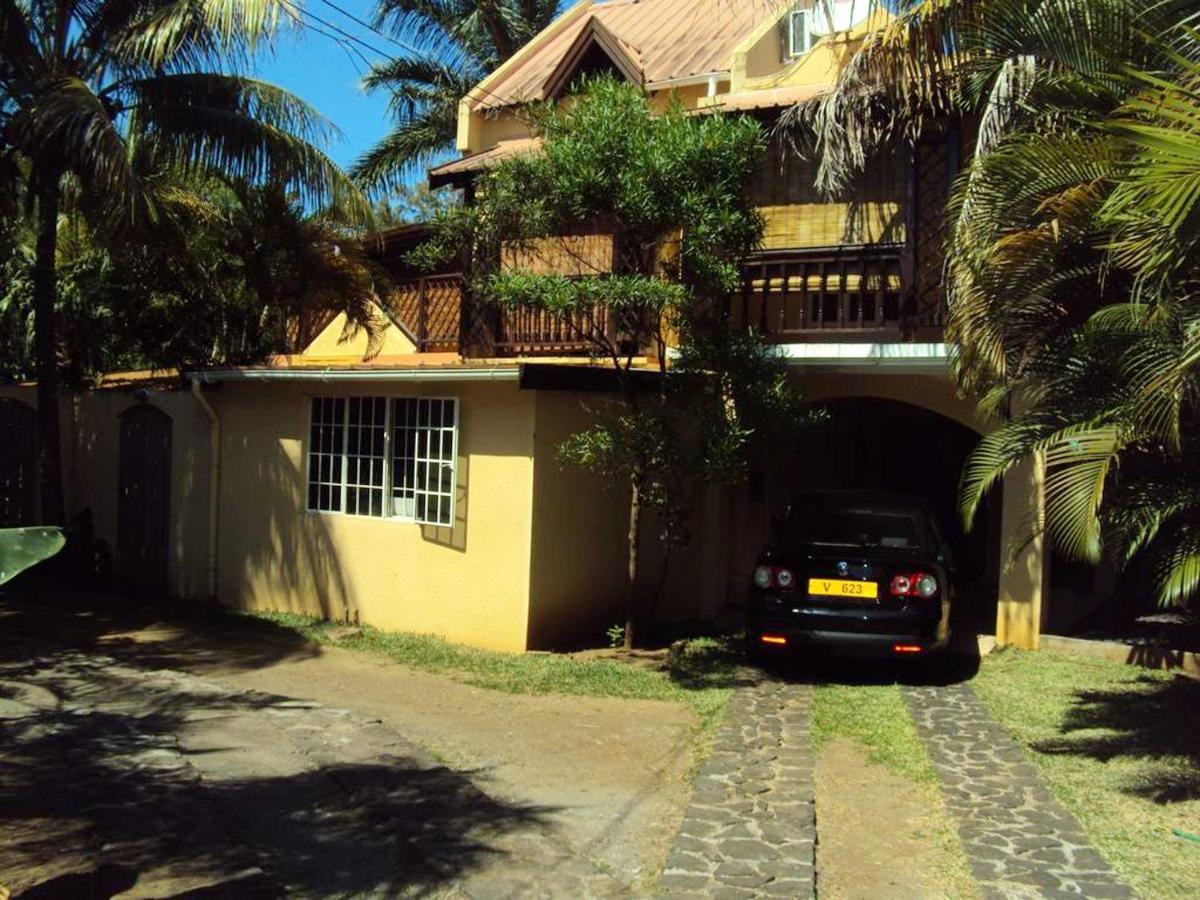 Charming Bungalow In Blue Bay With Terraceヴィラ エクステリア 写真